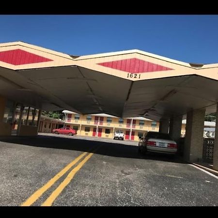 Budget Inn Denison Dış mekan fotoğraf